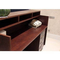 Стойка администратора Mist K